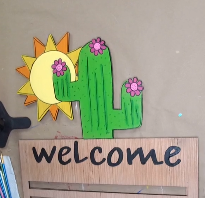 How to Paint a Door Hanger