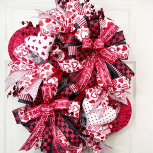 valentine's day wreath with bows and hearts