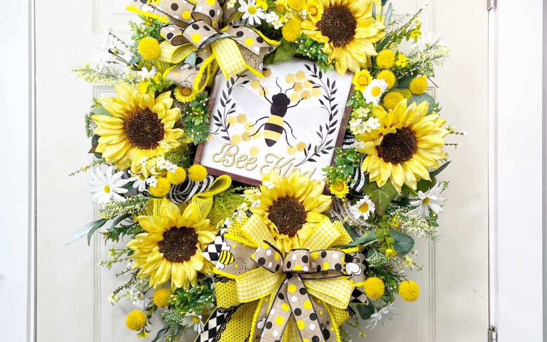 1.28.21 XL Bee Wreath on Evergreen Base – Mellie Mel (REPLAY)