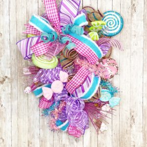 Light pink, blue, and purple centerpiece