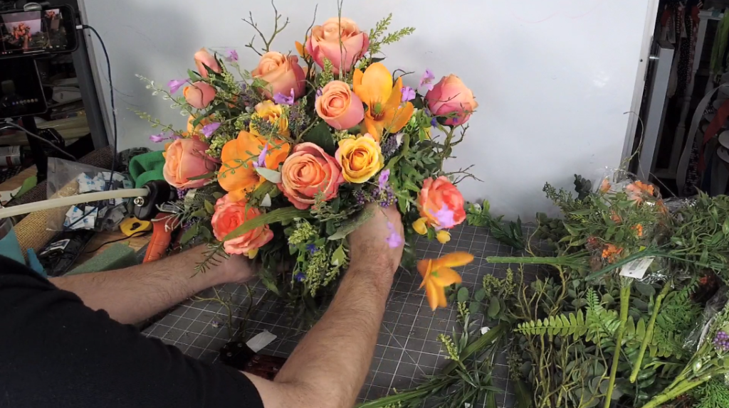 centerpiece with orange florals