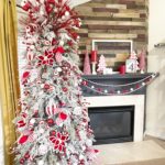 Red and White Christmas Tree without ribbon