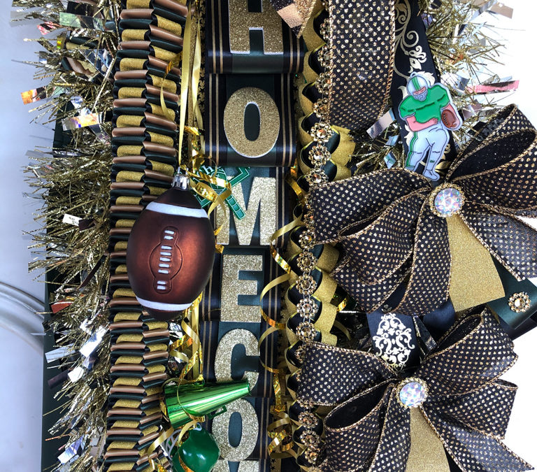 Homecoming Mum – Step 4: Streamers