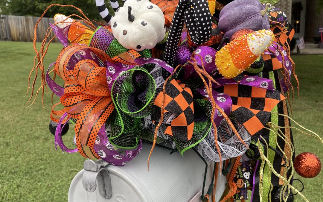 8.13.21 Whimsical Mailbox Topper-Tammy (REPLAY)