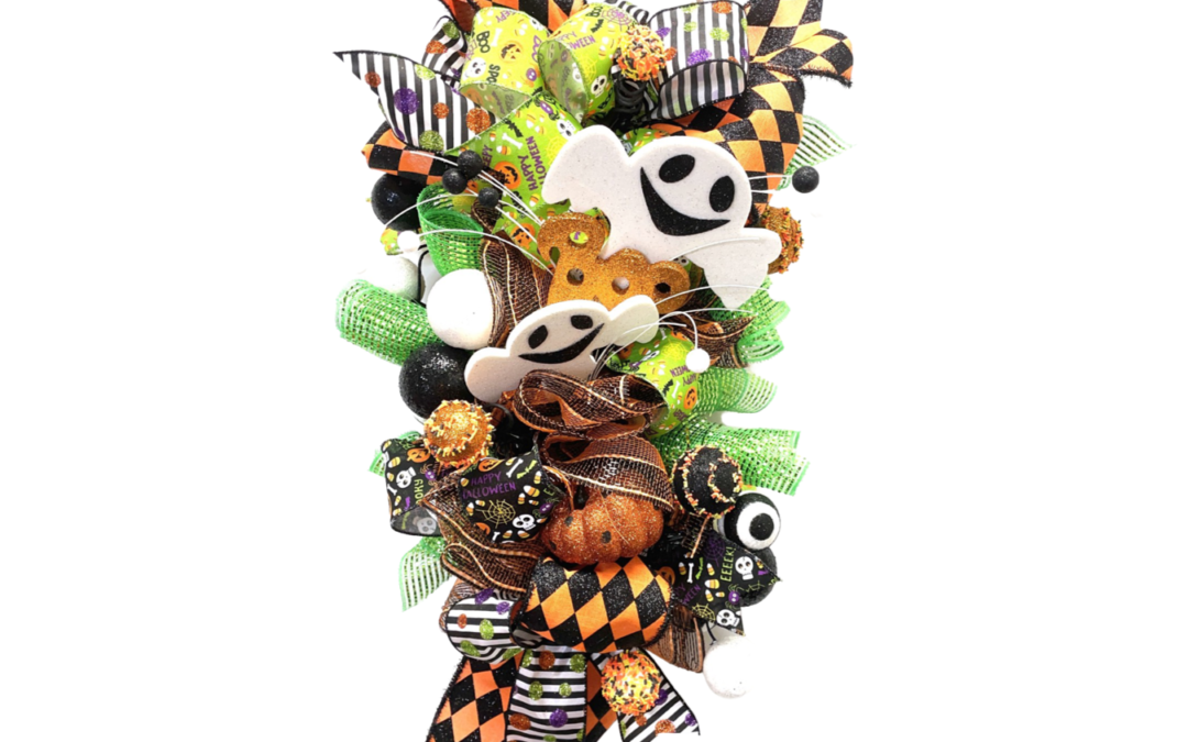 9.1.21 Small Ghost Swag from Garland Form – Tammy (REPLAY)