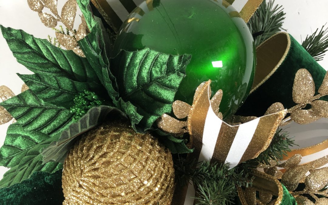 10.11.21 Green and Gold Christmas Swag-Jordan – REPLAY