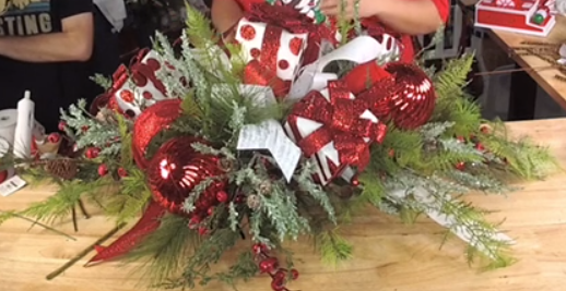 11.21.21 Jordan – Home for the Holidays Challenge – Christmas Centerpiece – REPLAY