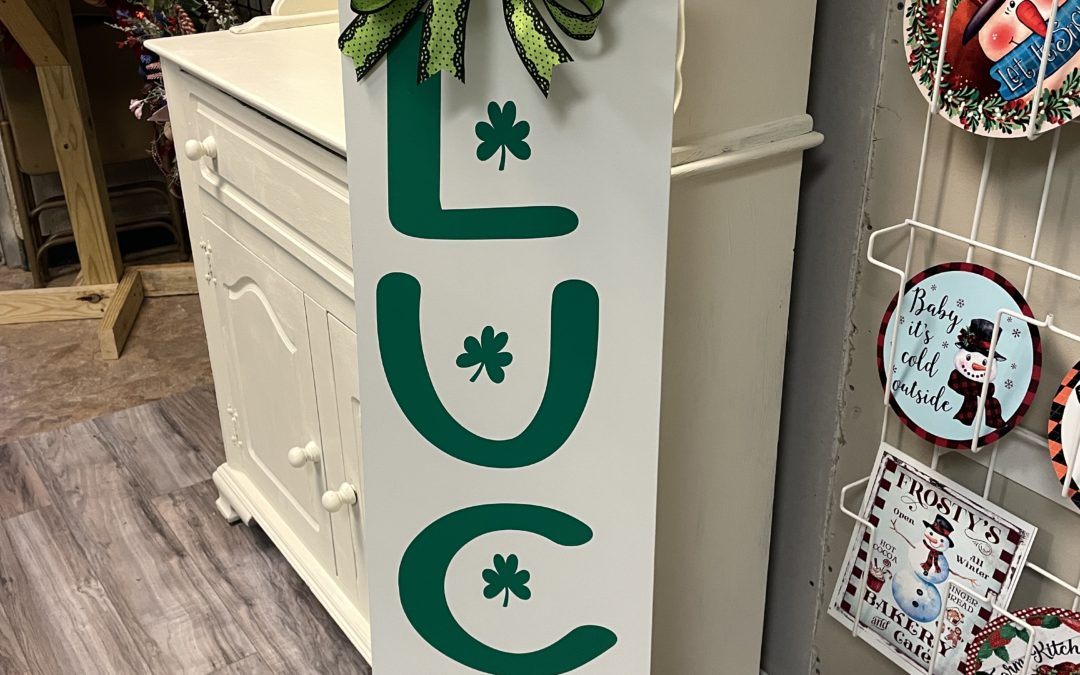 Cricut Porch Leaner- Coach Tammy – REPLAY
