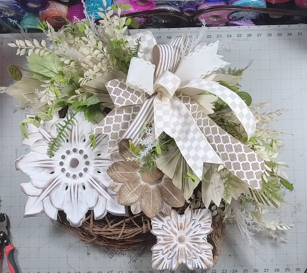 Wooden Elements Grapevine Wreath-Coach Jordan – REPLAY