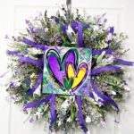 Floral Mardi Gras wreath with heart sign