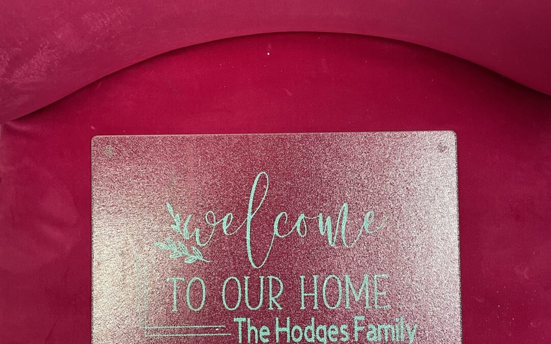 Customized Cutting Board Cricut Project – Tammy