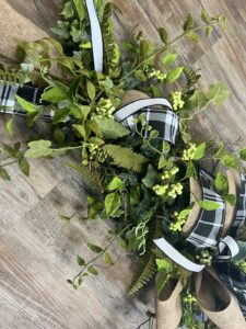 Everyday garland
